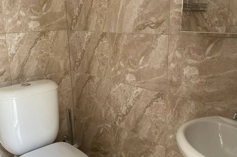 3-х местная комната на первом этаже