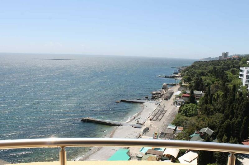 «Люкс» с 1-ой спальней (Вид: море и горы)