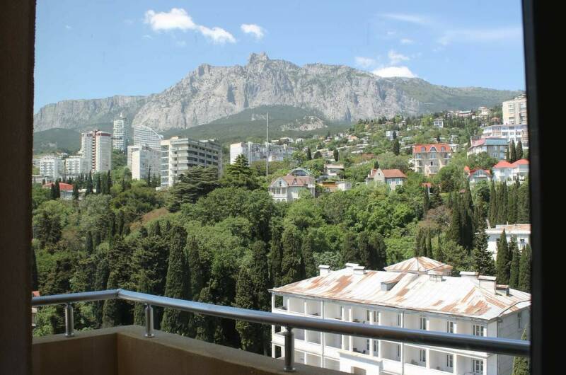 «Люкс» с 2-мя спальнями (вид: море и горы)