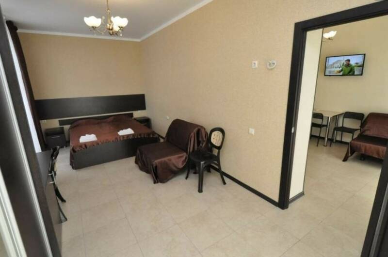 Студия с кухней