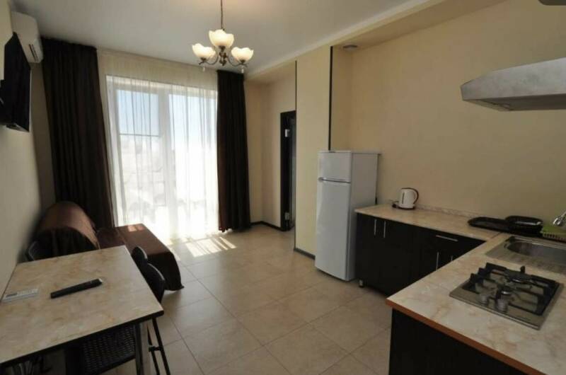 Студия с кухней