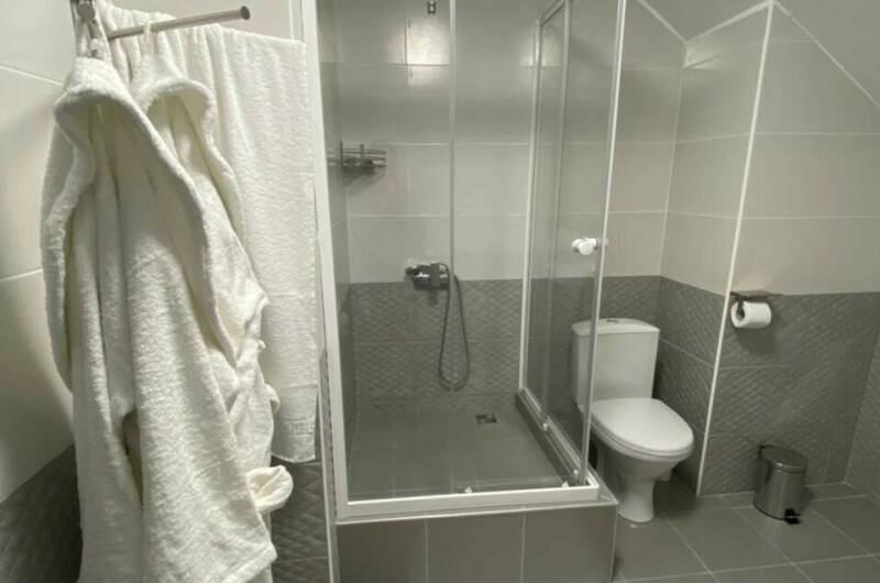 Номер «Люкс» 4-х местный