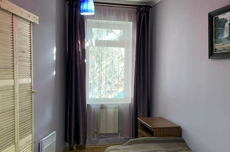 Трехкомнатное помещение (3 этаж)