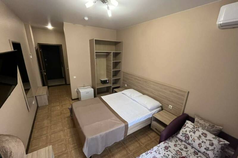 Трехместный номер с балконом