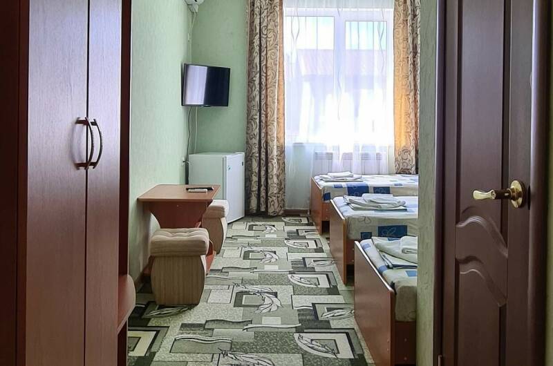 Трёхместный номер с раздельными кроватями