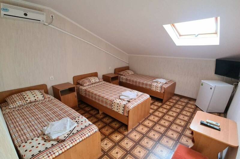 Трёхместный номер (мансарда)