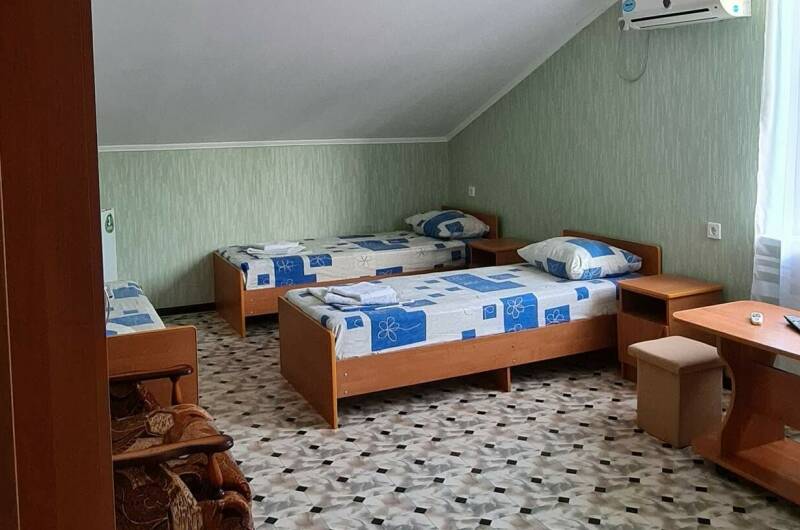 Трёхместный номер с доп. местом (мансарда)