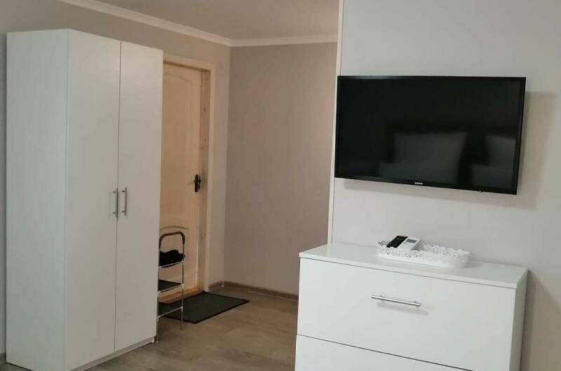 3-х местная комната «Бежевая»