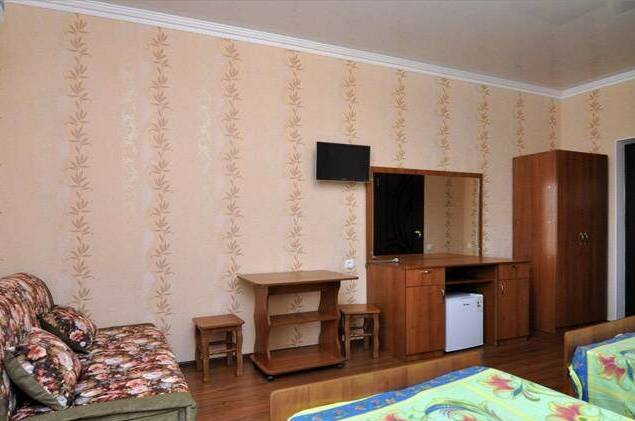 «Стандарт» на троих