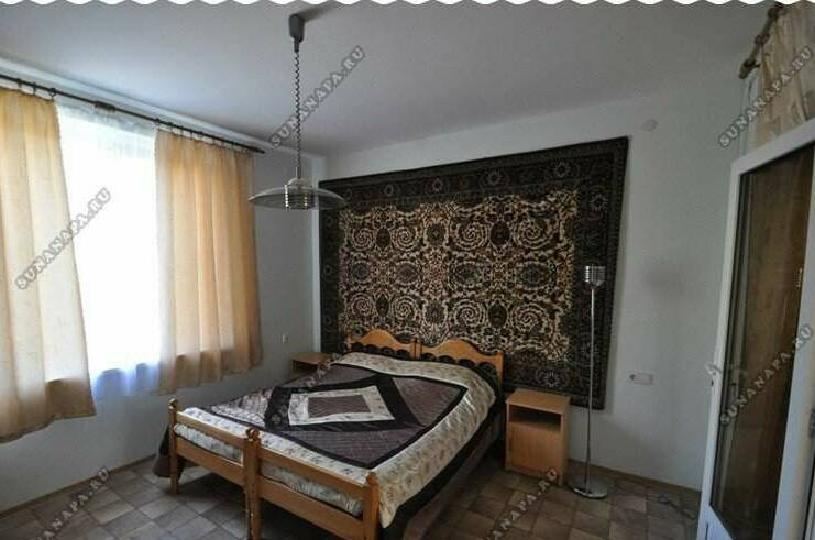 Отдельный 3-х комнатный номер на первом этаже