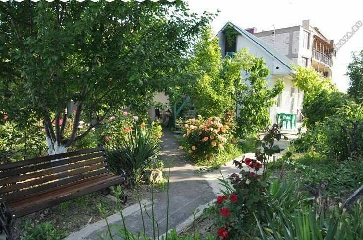 Отдельный 2-х комнатный домик