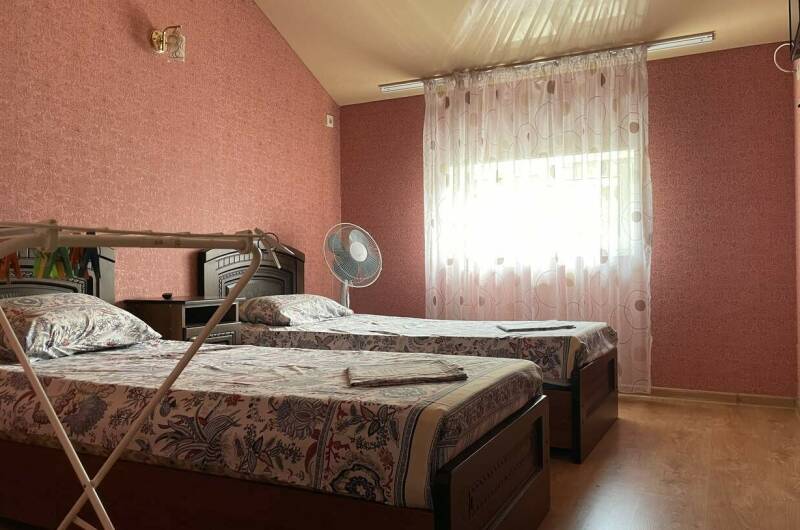 «Стандарт» на троих