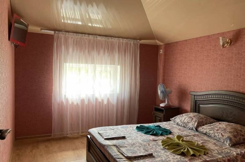 «Стандарт» на троих