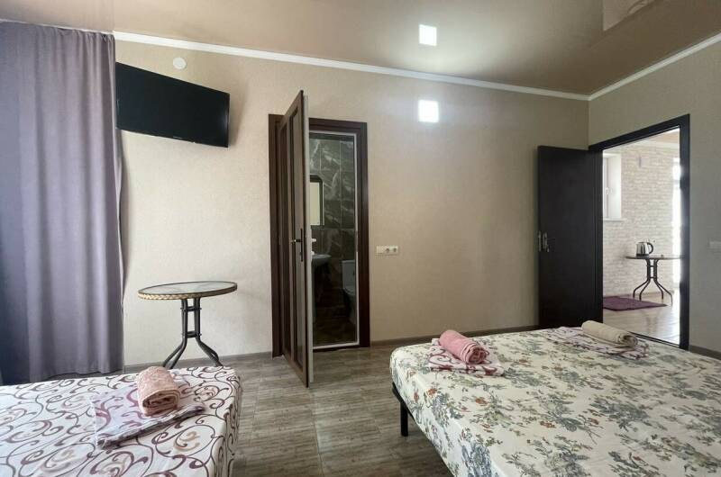 «Уют» с балконом