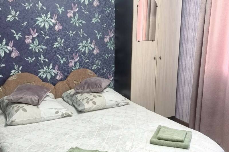 «Люкс» № 1