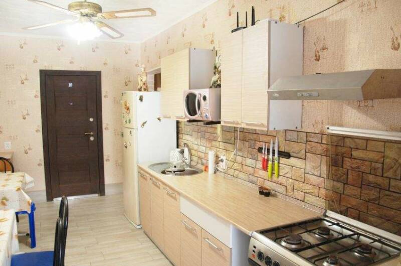 Номера с балконом и без. Корпус 2. Три этажа