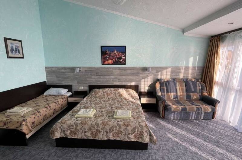 «Улучшенный» с видом на море