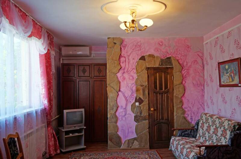 Пятиместный номер (розовая)