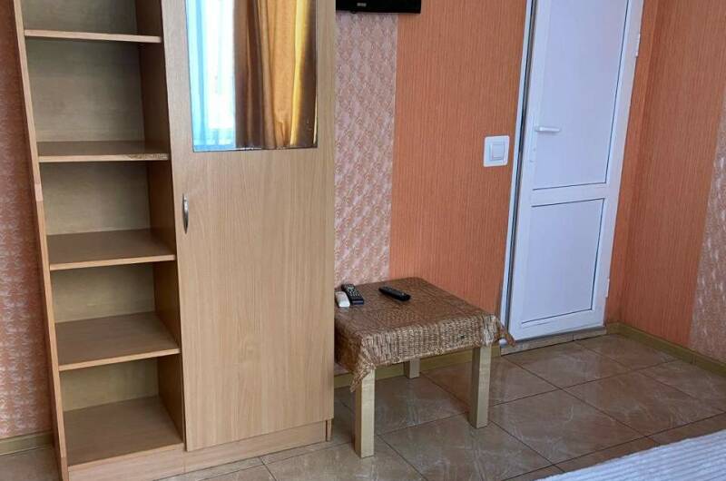 Трехместный стандарт с кухней первый этаж