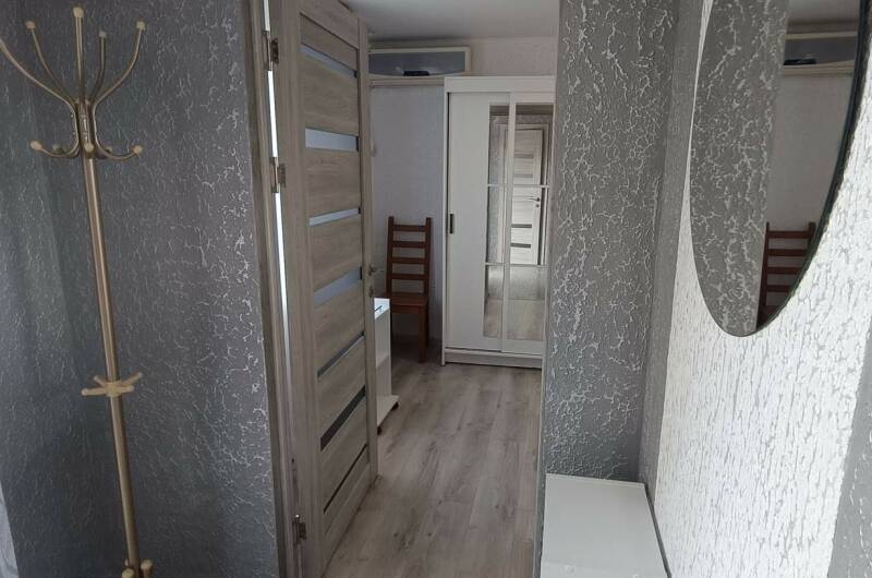 2-х комн. студия с кухней, смежные комнаты, балкон