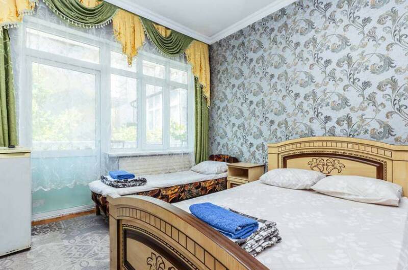 «Стандарт» 3х местный с балконом 2 эт