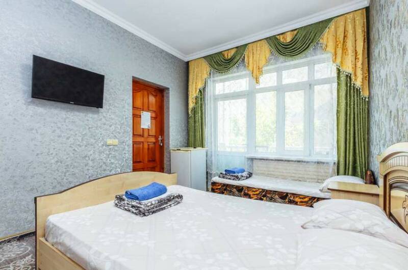 «Стандарт» 3х местный с балконом 2 эт