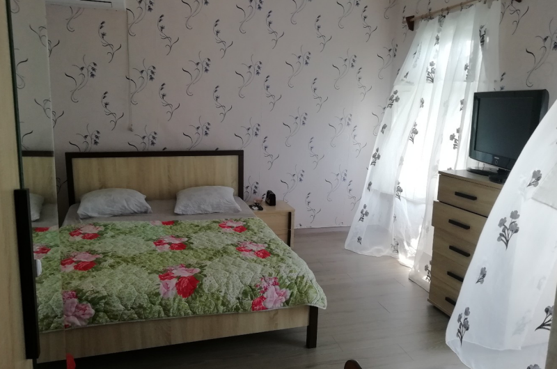 Номер на троих