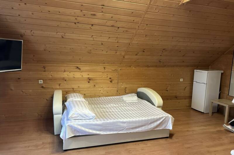 Пятиместный номер с балконом