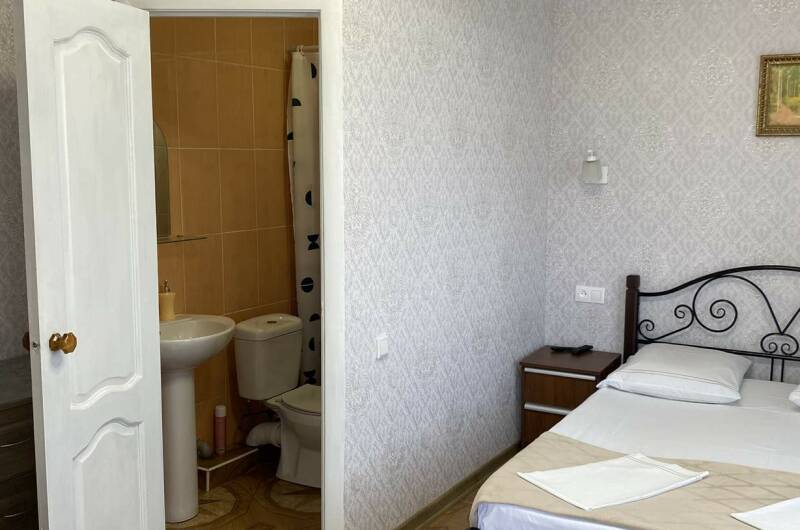 Трехместный номер с видом на море