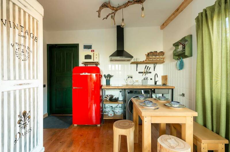 Панорамные апартаменты с террасой и видом на море