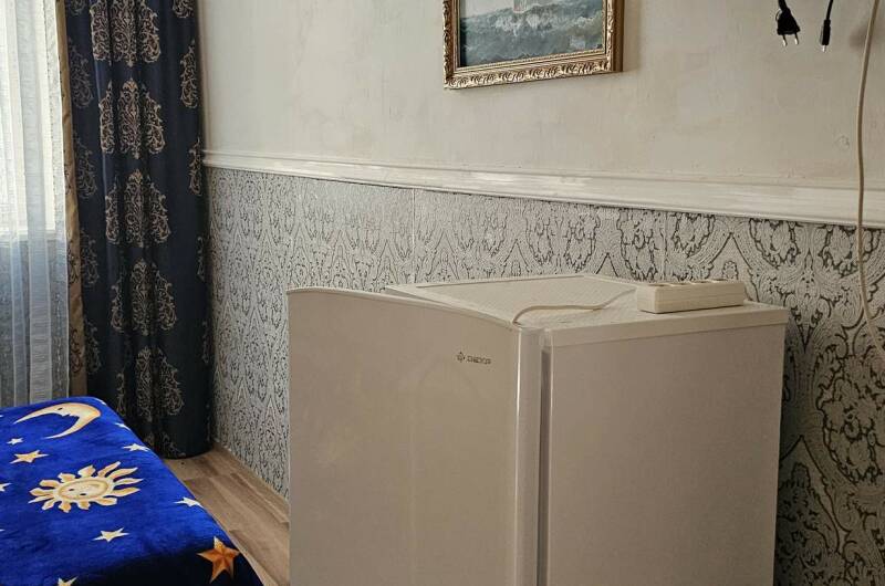 Номер недорого с душем на улице