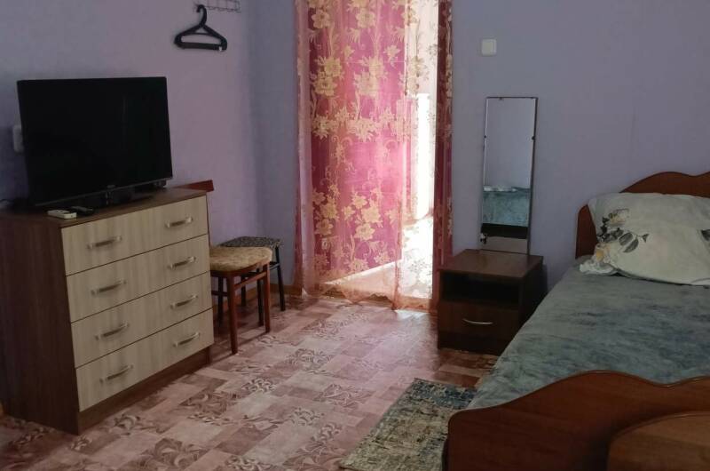 Домик с двумя отдельными номерами.4
