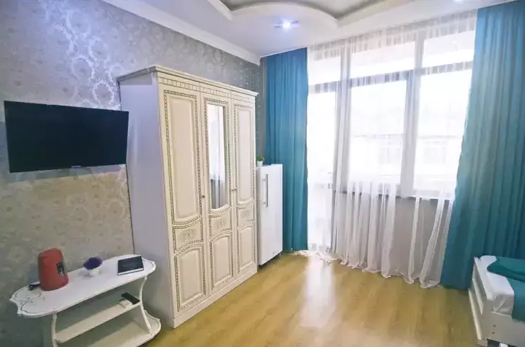 5-местный с балконом, вид на горы, 2й этаж 22номер