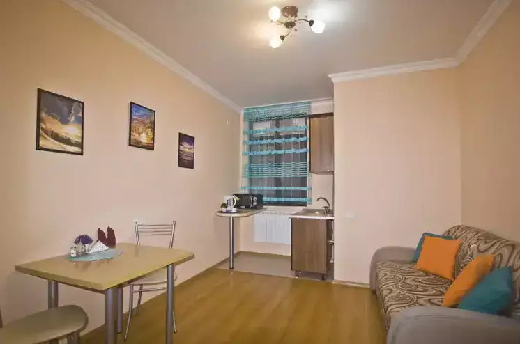 2комн номер, 6-местный, с кухонной зоной, балконом