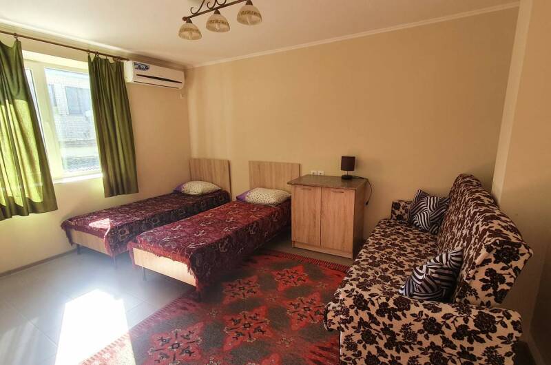 4х местная комната на 2 м этаже