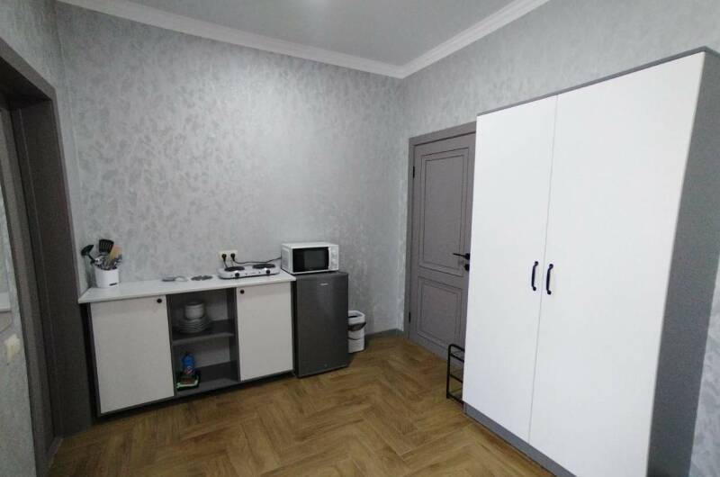 Трёхместный номер «Стандарт» с мини-кухней