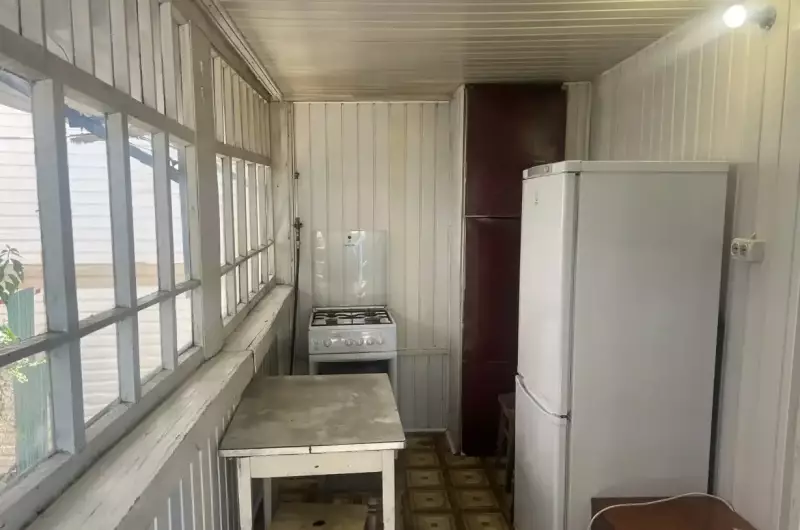 Шестимесячный «Эконом» с кухней