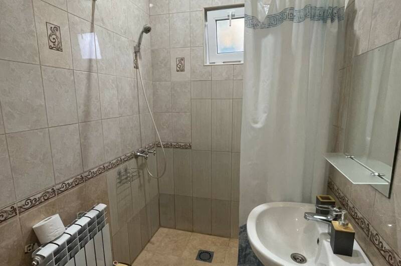 Четырехместный домик