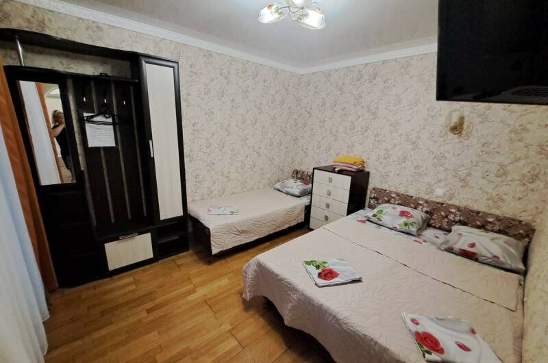 3-местный