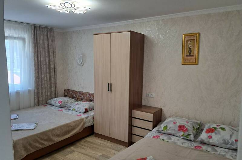 4-местный