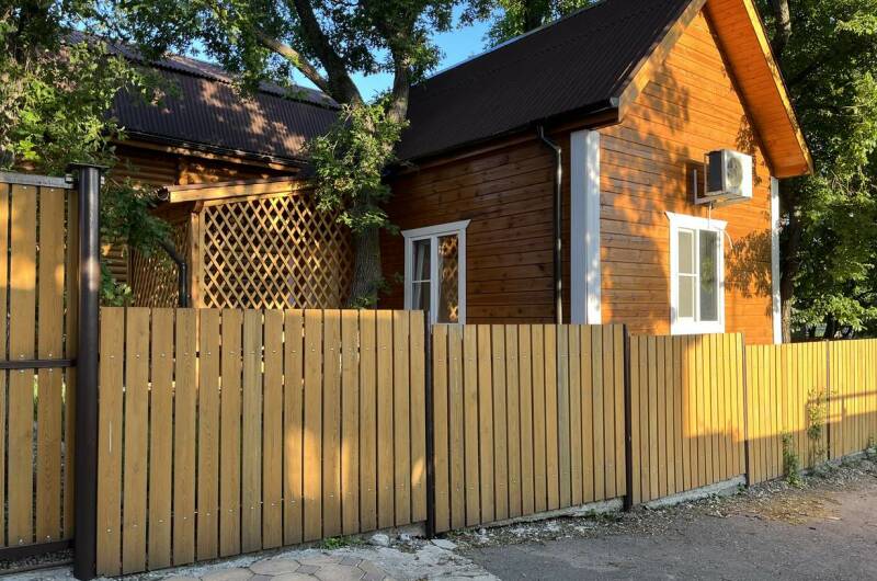 Домик из бруса с кухней на 4−5 человек