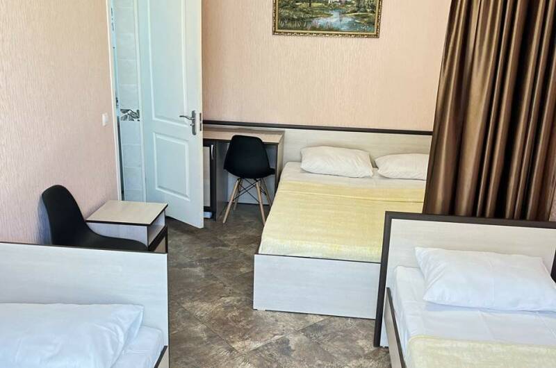 Четырехместный номер с общим балконом