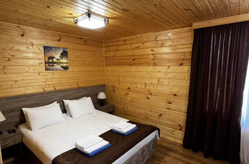 Домик с двумя спальнями и кухней