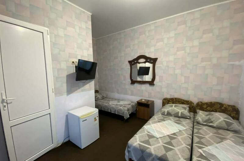 Трехместный номер на 1 этаже (1.6)