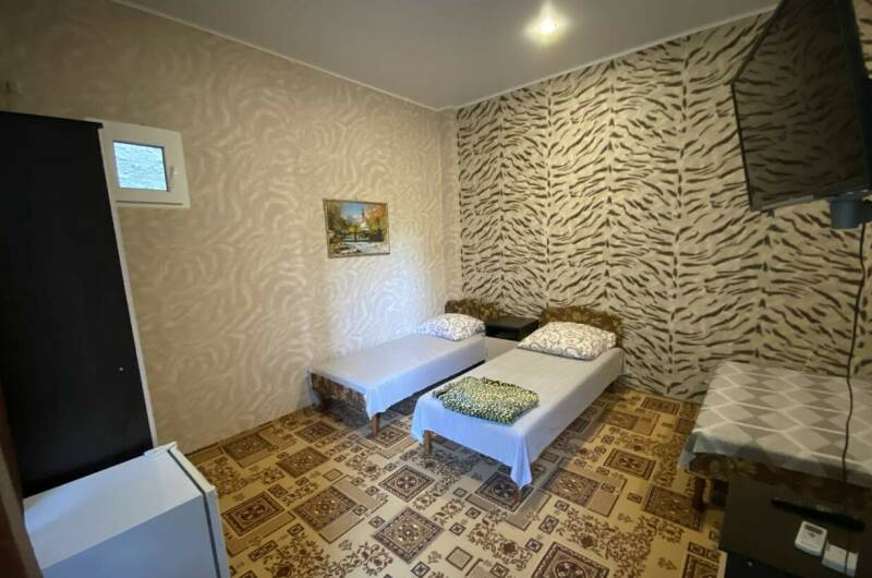 Четырехместный номер на 2 этаже (2.5)