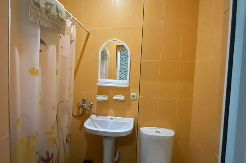 Четырехместный номер на 2 этаже с балконом (2.6)