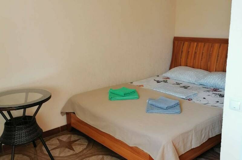 Двухместный с одной большой кроватью с доп. местом