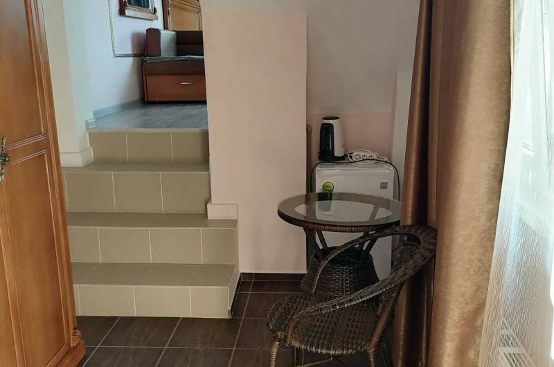 Двухместный с одной большой кроватью с доп. местом