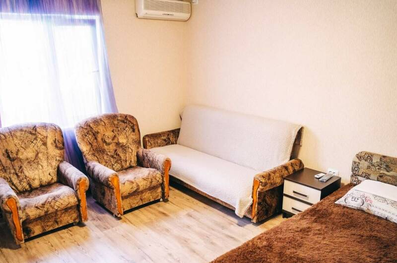 «Люкс» 3х-комнатный с кухней