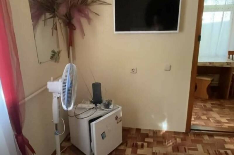 Домик на 4 человека с личной беседкой